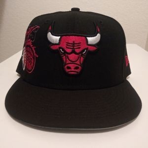 OFFICIAL NBA CHICAGO BULLS FITTED HAT (75TH ANNIVERSARY)